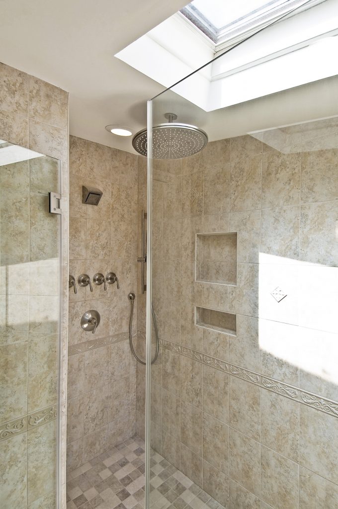 Dix Hills Residence - Photo 1