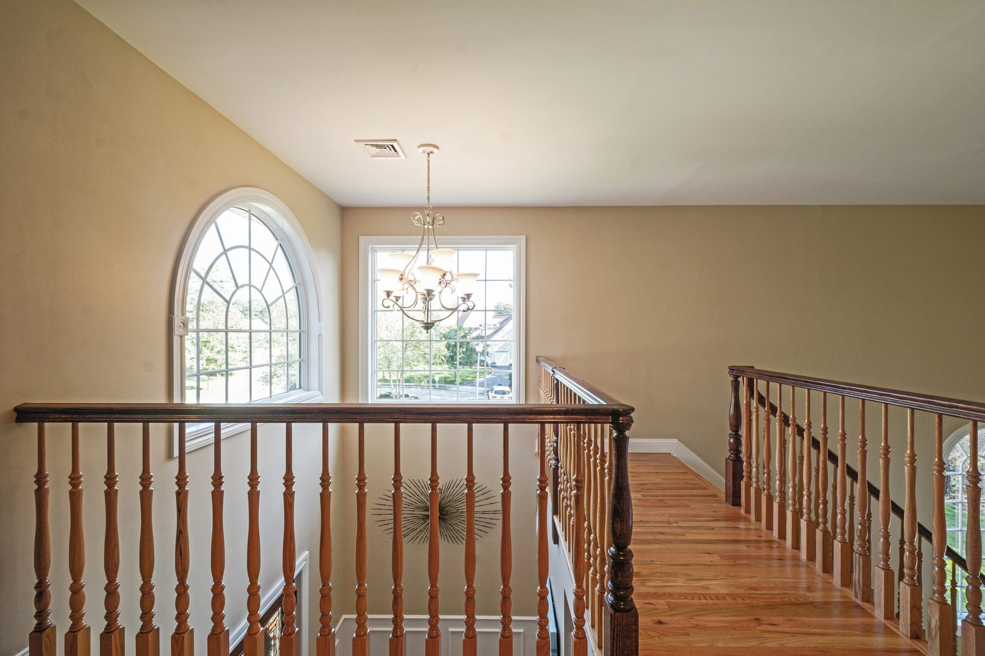 Smithtown Residence - Photo 6