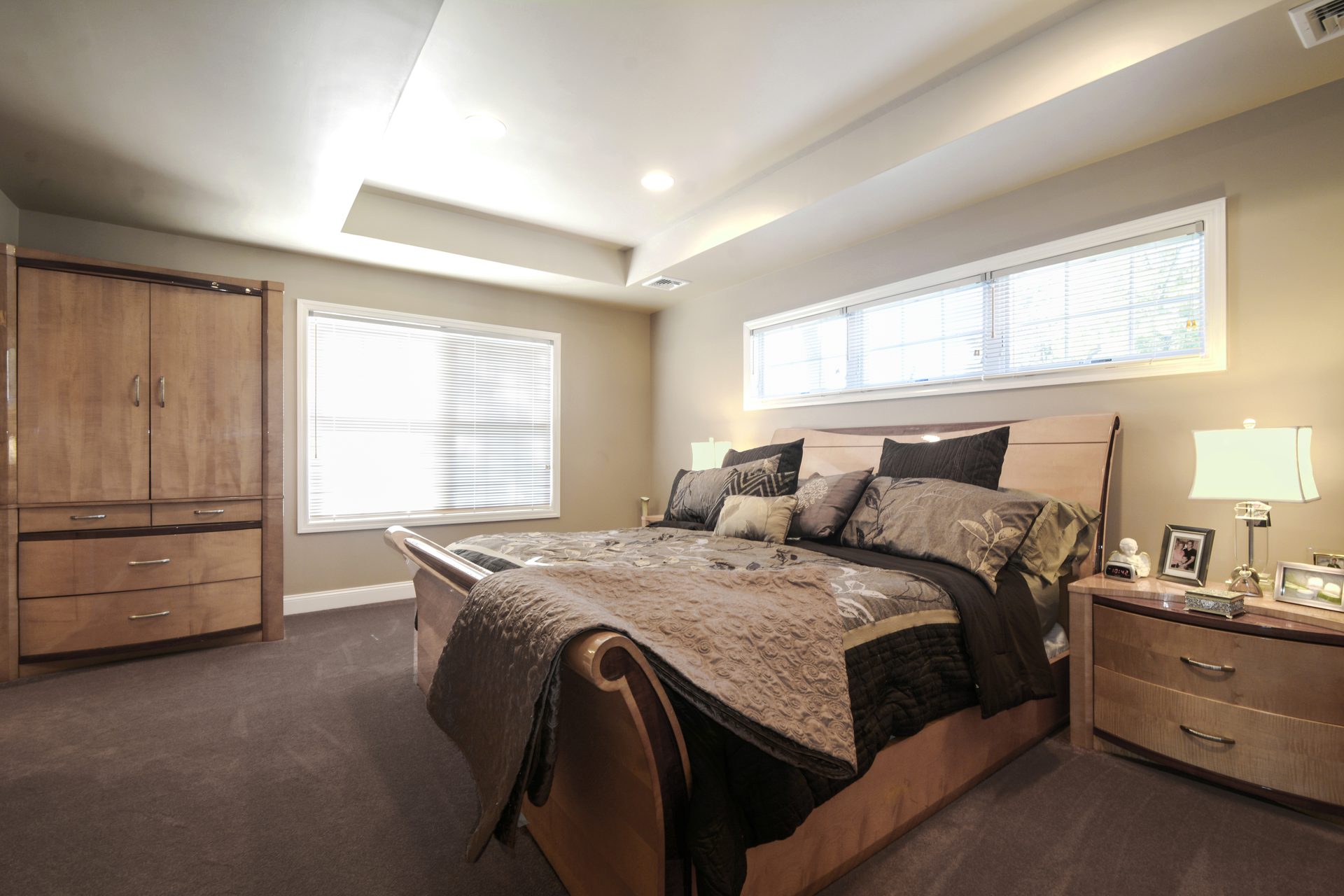 Smithtown Residence - Photo 9