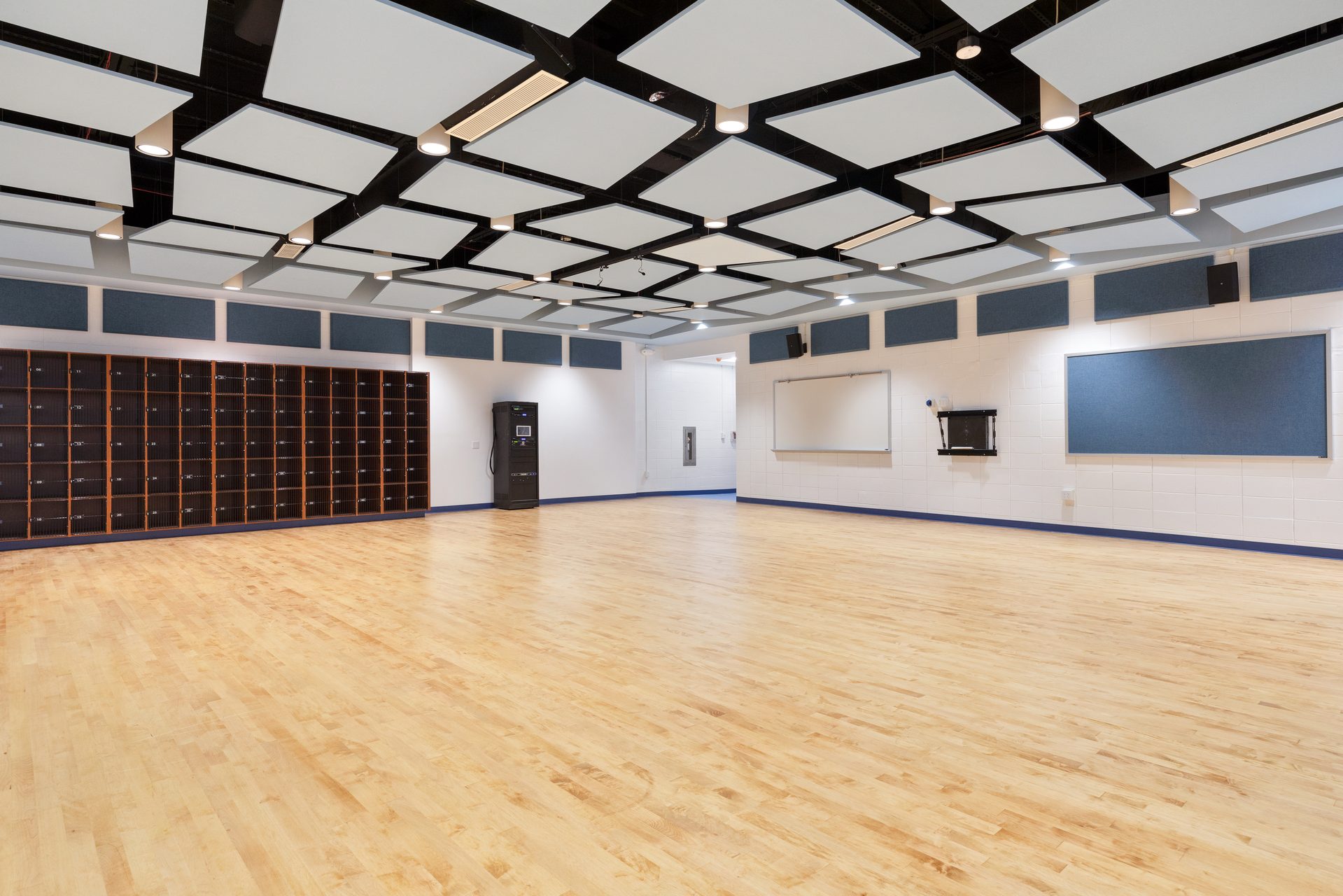 Oceanside High School - Photo 2