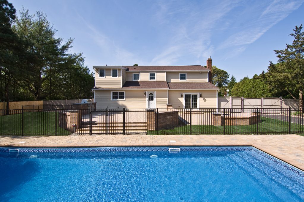 Dix Hills Residence - Photo 3