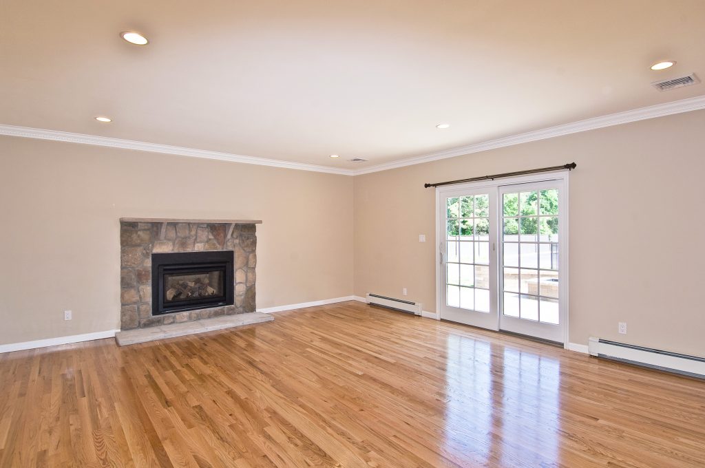 Dix Hills Residence - Photo 3