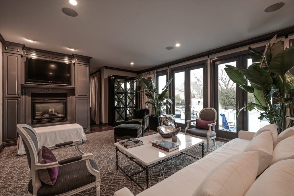 East Islip Residence 3 - Photo 4