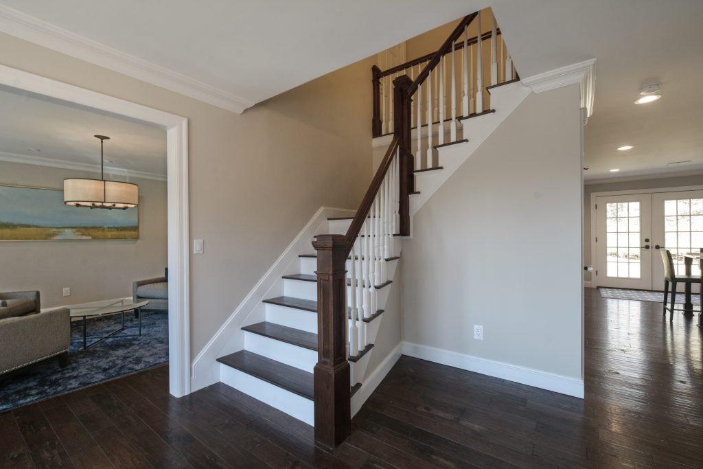 Smithtown Residence - Photo 5