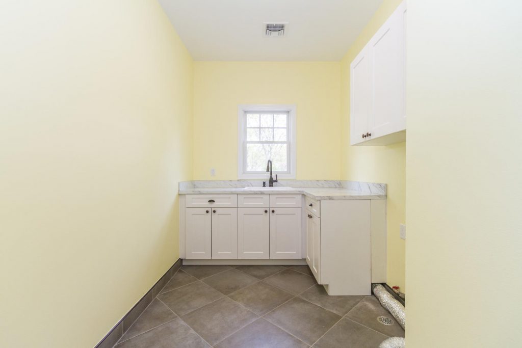 Smithtown Residence 2 - Photo 1