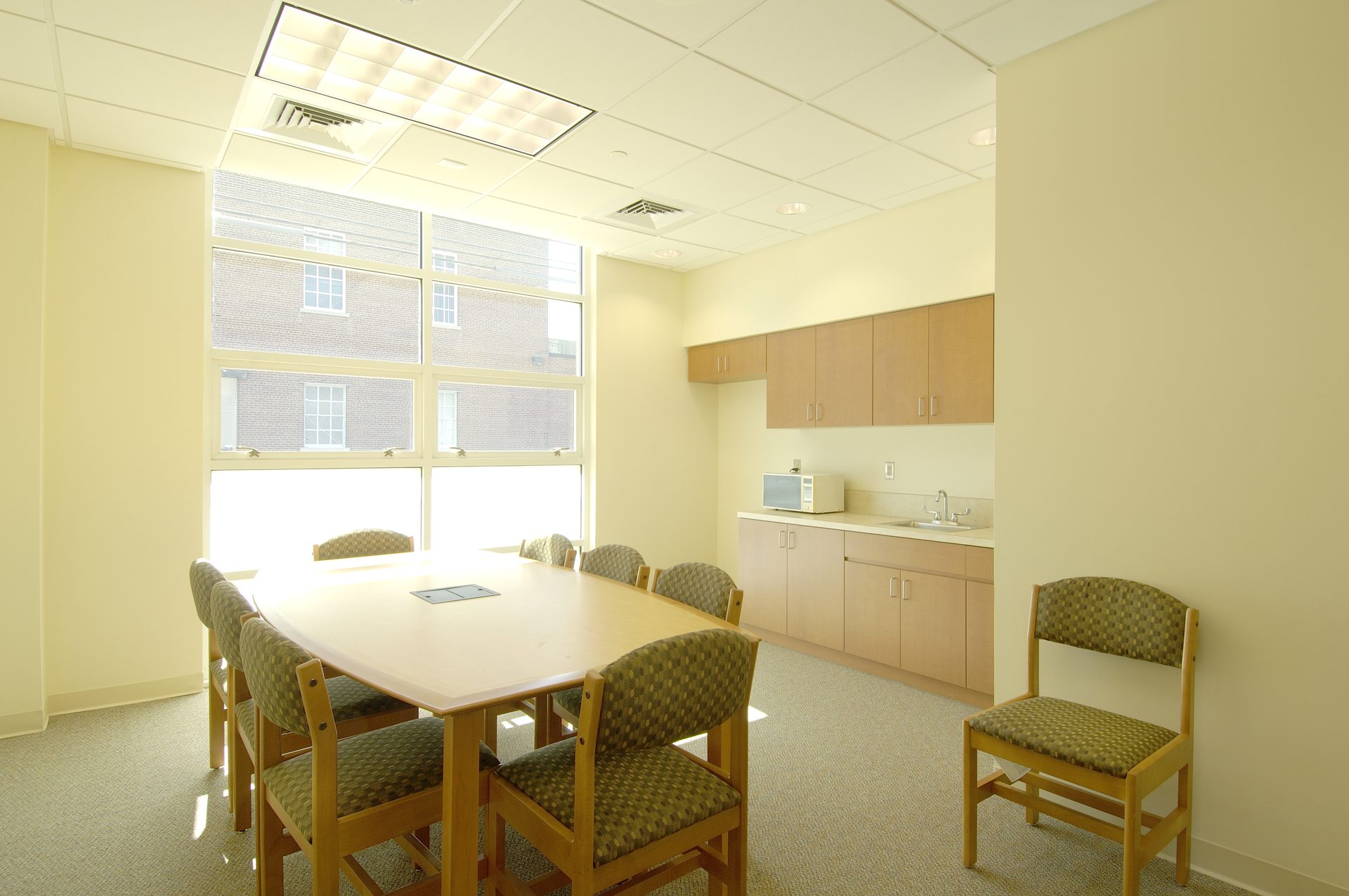 Hicksville Public Library - Photo 10