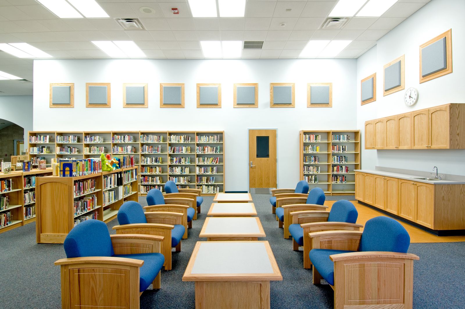 Mattituck High School Library - Photo 3