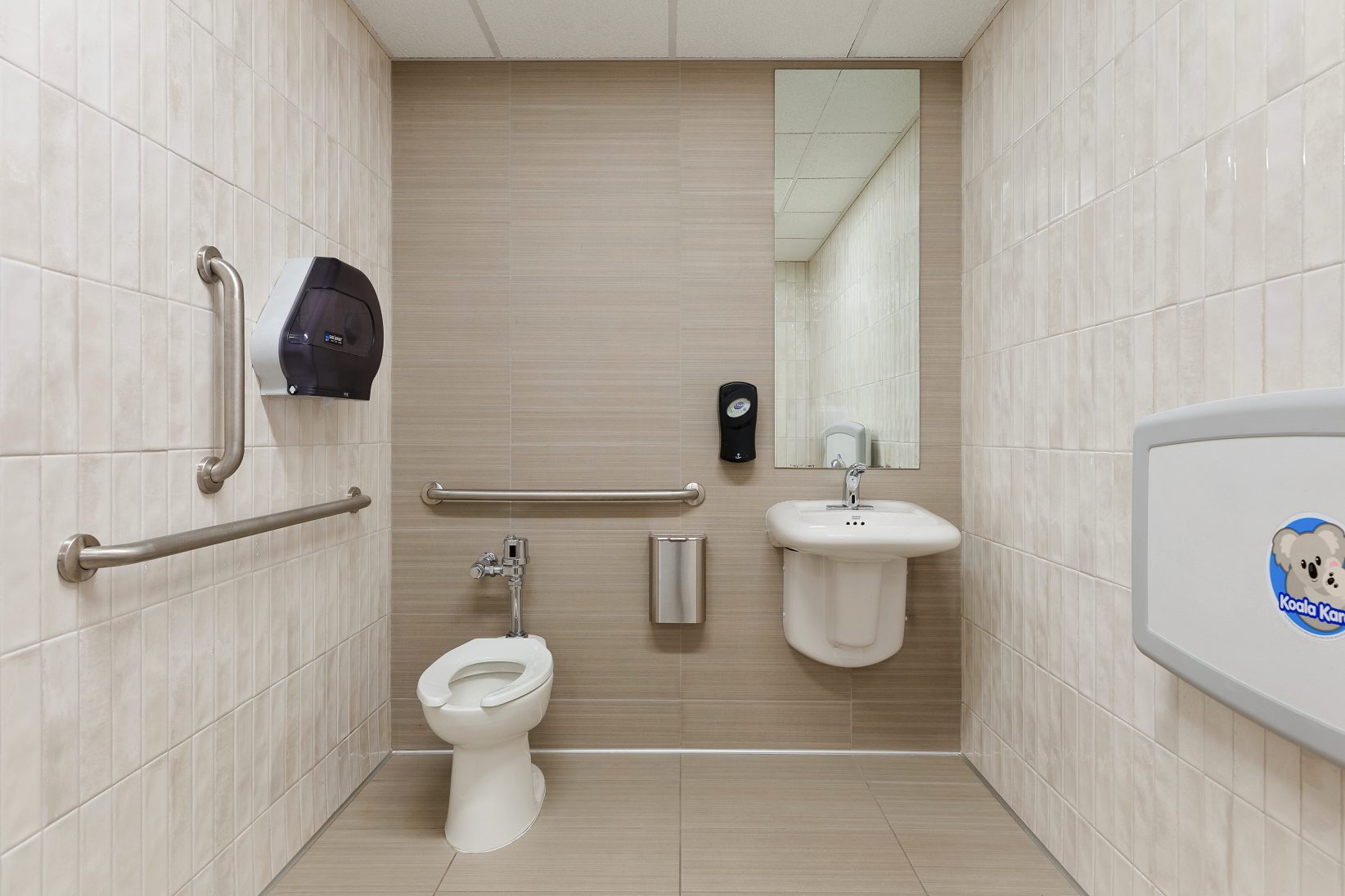 Plainview-Old Bethpage Public Library - Photo 6