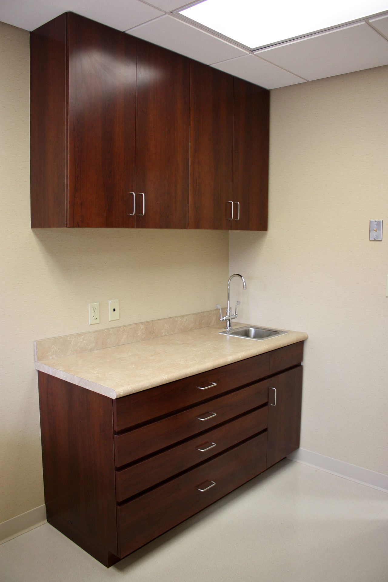 Advanced Dermatology Center-Commack - Photo 4