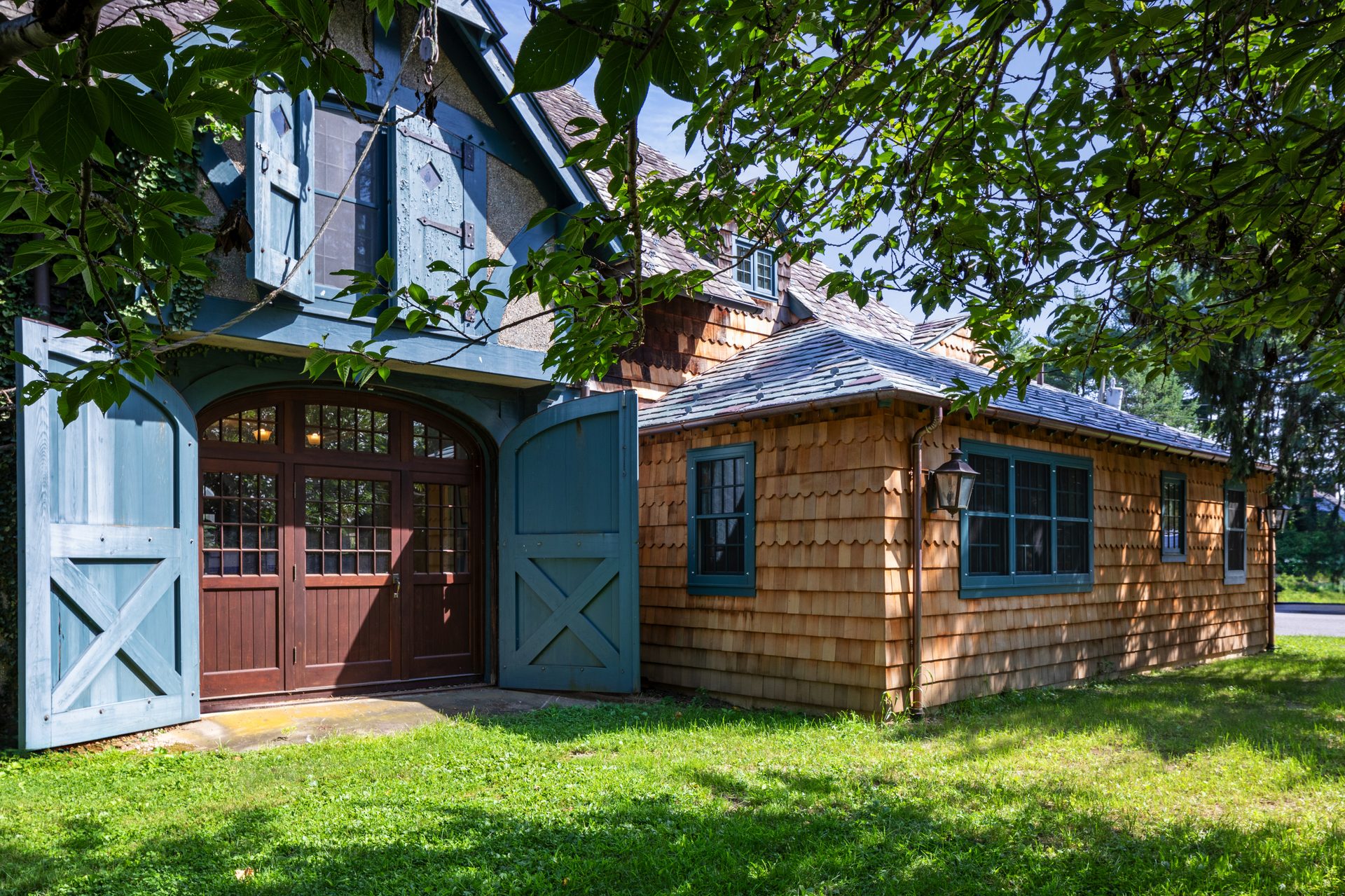 Lloyd Harbor Village - Photo 1