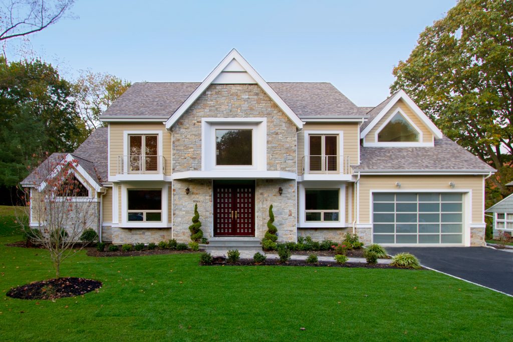 Lake Success Residence