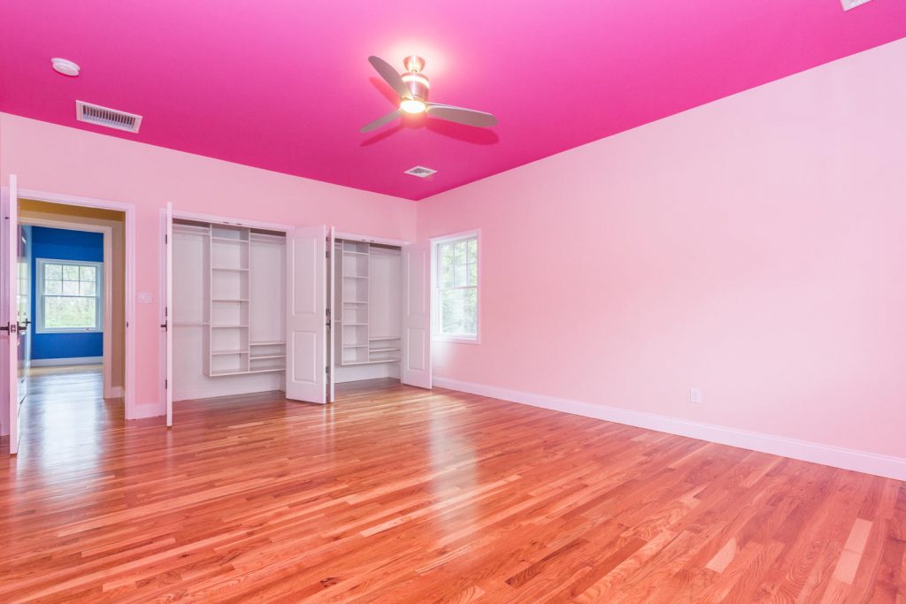 Smithtown Residence - Photo 13