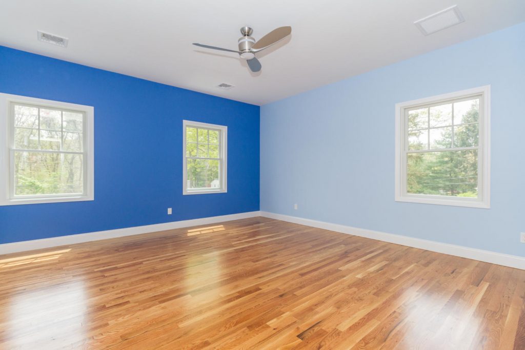 Smithtown Residence - Photo 15